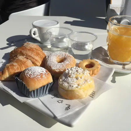 Couette-café Di Mare E D'azzurro 4*