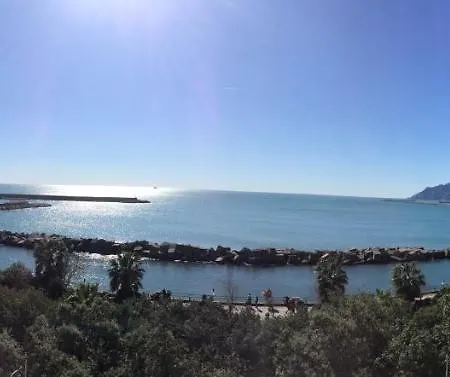 Di Mare E D'azzurro 4* סלרנו