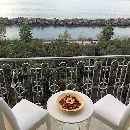 Di Mare E D'azzurro Отель типа 