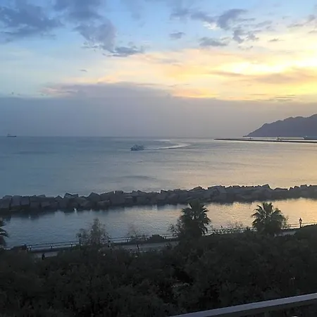 Di Mare E D'azzurro 4* Салерно