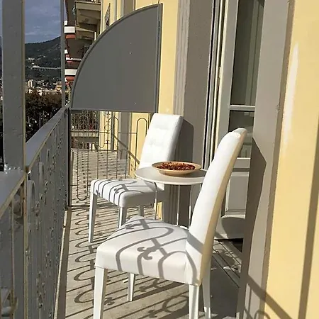 Di Mare E D'azzurro 4* Салерно