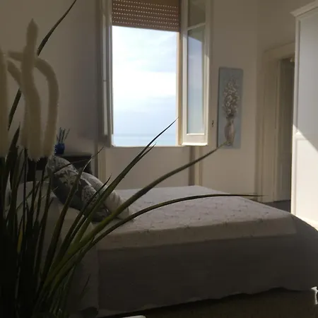 Di Mare E D'azzurro Nocleg ze śniadaniem