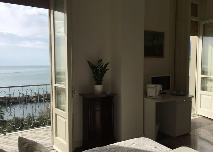 Di Mare E D'azzurro 4*