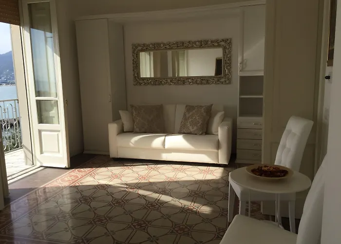 Di Mare E D'azzurro 萨莱诺