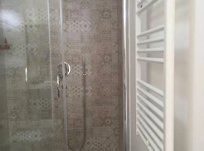 Di Mare E D'azzurro 住宿加早餐酒店 萨莱诺