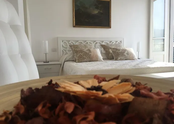 住宿加早餐酒店 Di Mare E D'azzurro 萨莱诺