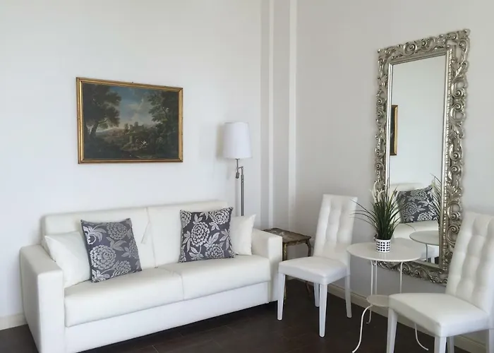 住宿加早餐酒店 Di Mare E D'azzurro 萨莱诺