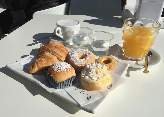 Di Mare E D'azzurro 住宿加早餐酒店 4*